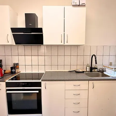 Pet-friendly 2-room Ground Floor With Fenced Garden Near Femern Appartement Holeby